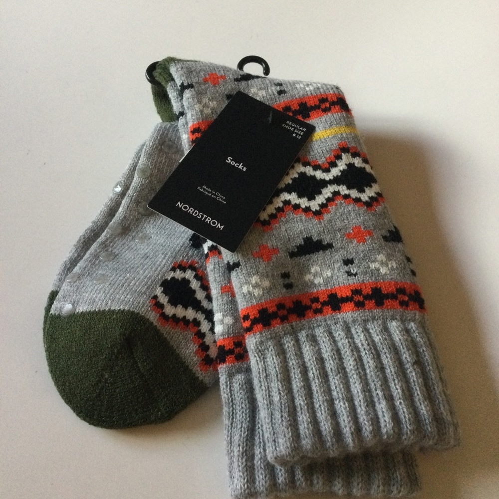 NORDSTROM MENS SOCKS WITH GRIPPER SOLES OLIVE ORANGE GRAY FAIRISLE PRINT OS NWT